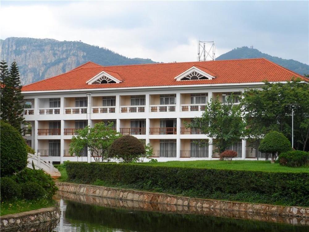 Yunnan Dianchi Garden Resort Hotel & Spa كونمينغ المظهر الخارجي الصورة