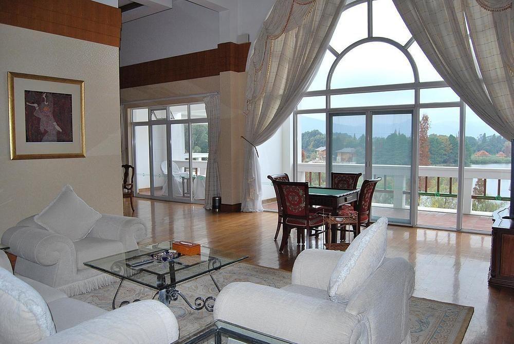 Yunnan Dianchi Garden Resort Hotel & Spa كونمينغ المظهر الخارجي الصورة