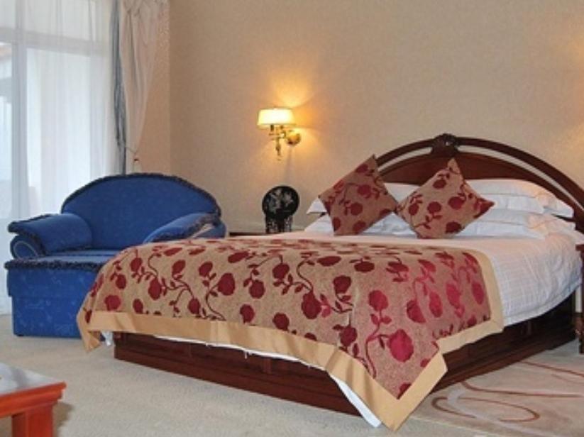 Yunnan Dianchi Garden Resort Hotel & Spa كونمينغ المظهر الخارجي الصورة