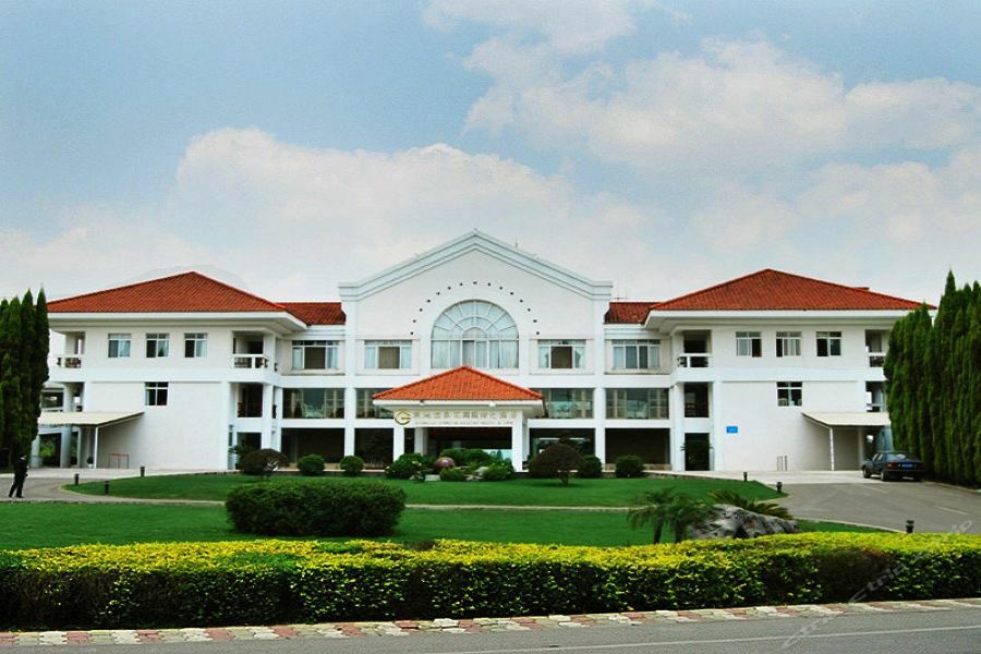 Yunnan Dianchi Garden Resort Hotel & Spa كونمينغ المظهر الخارجي الصورة
