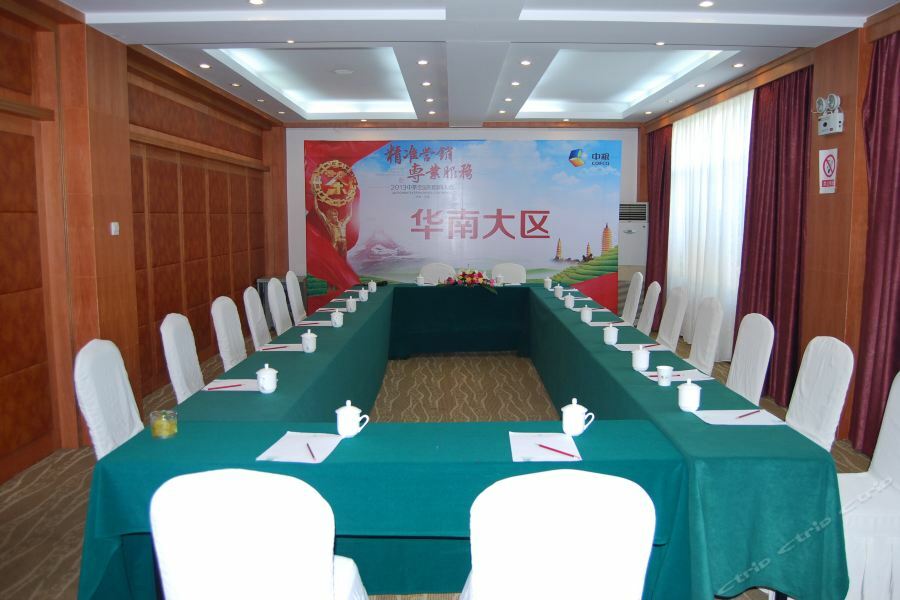 Yunnan Dianchi Garden Resort Hotel & Spa كونمينغ المظهر الخارجي الصورة